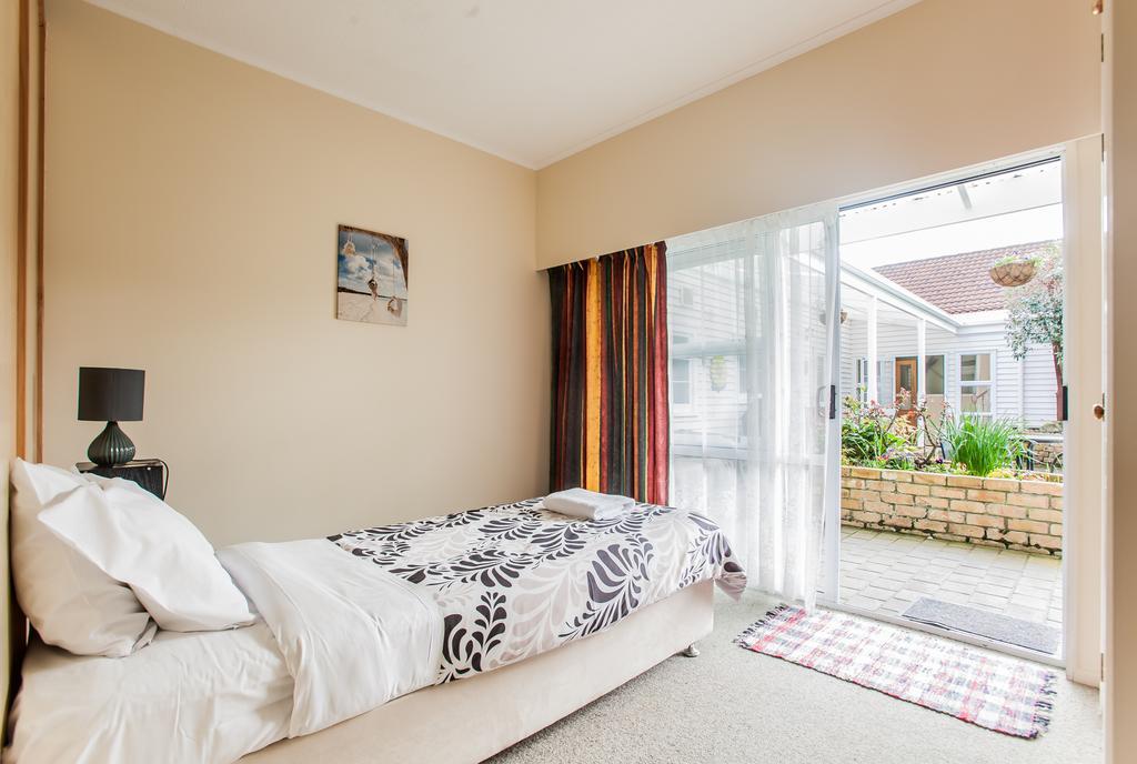 Ocean View Raglan Bed & Breakfast Exterior foto